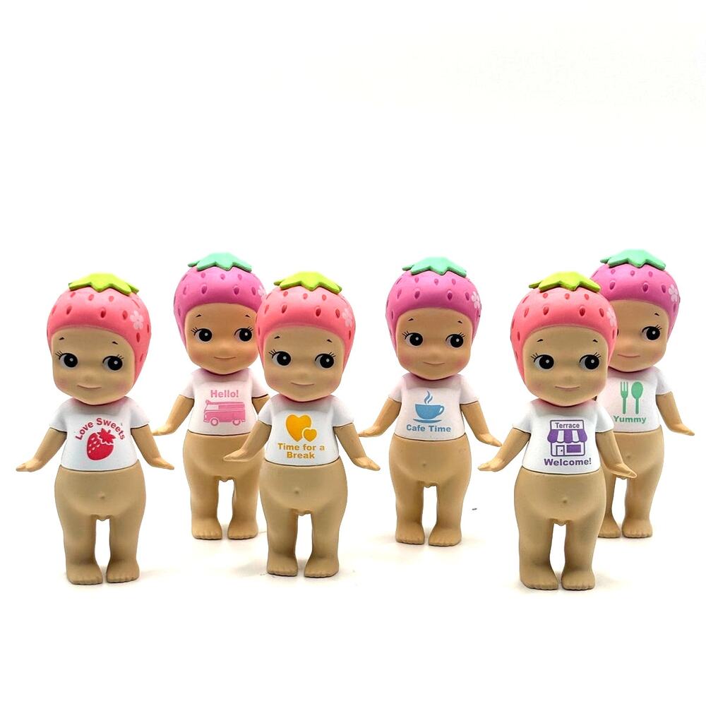Set of 6 New Unbranded Kewpie/Angel Mini Figures, Strawberry Seoul Costumes